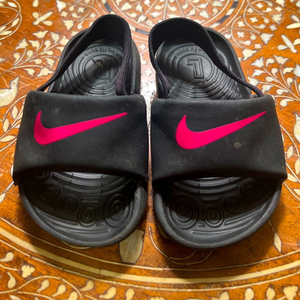 Baby/toddler Nike Slides